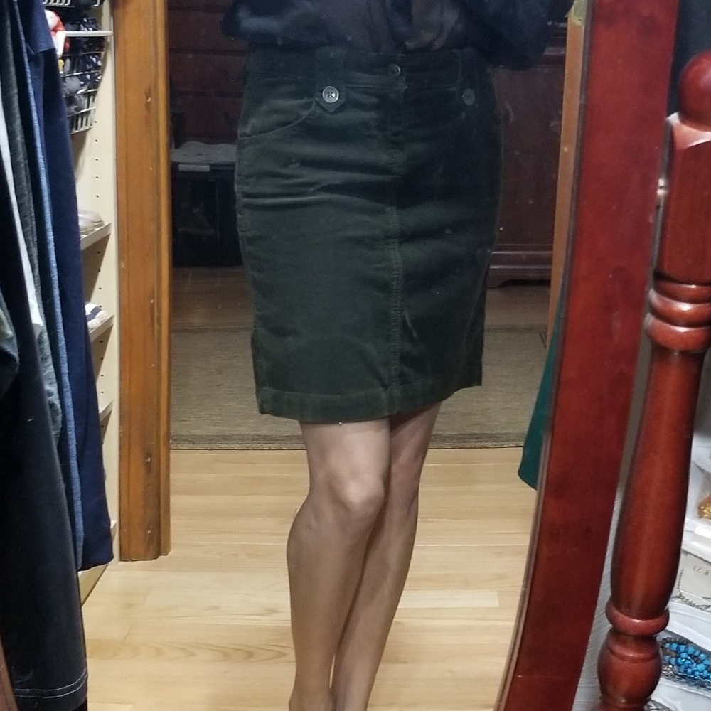 Old Navy olive green corduroy skirt
